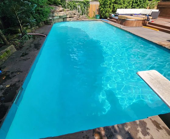 Pool cleaning in Indian River Shores, FL