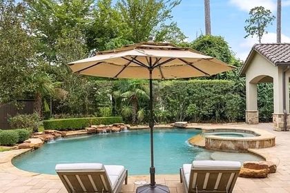 Weekly or bi-weekly pool service in Vero Beach?
