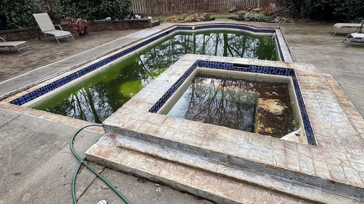 Green Pool Recovery in Vero Beach, FL